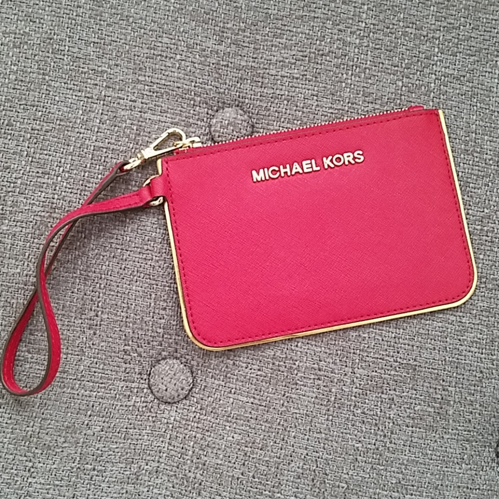 Michael Kors wristlet